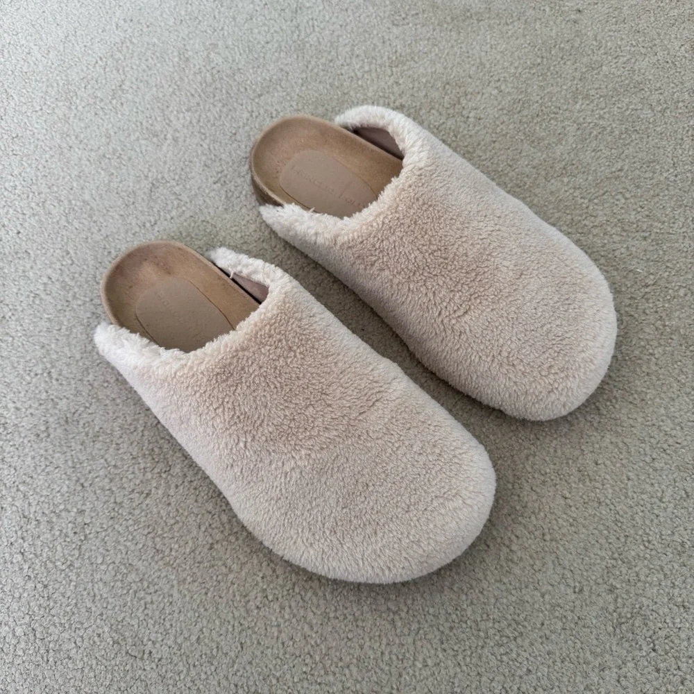 Princess Polly Slide On Flats - Picture 5 of 9